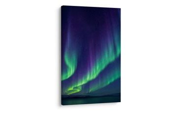 TABLEAU SUR TOILE – LUEURS VERTES ET VIOLETTES DU CIEL NOCTURNE - TABLEAUX DES AURORES BORÉALES - TABLEAUX