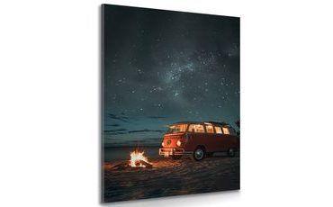 TABLOU FOC DE TABĂRĂ PE PLAJĂ SUB CERUL NOPȚII - VOLKSWAGEN T1 - DOVIDO CHALLENGE - TABLOURI