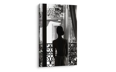 KÉP SZILUETT AZ ABLAKNÁL - NŐKET ÁBRÁZOLÓ KÉPEK - KÉPEK