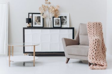 minimalistická obývačka