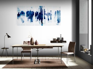moderná pracovňa s 5 dielnym obrazom s abstraktným motívom v bielo modrom prevedení