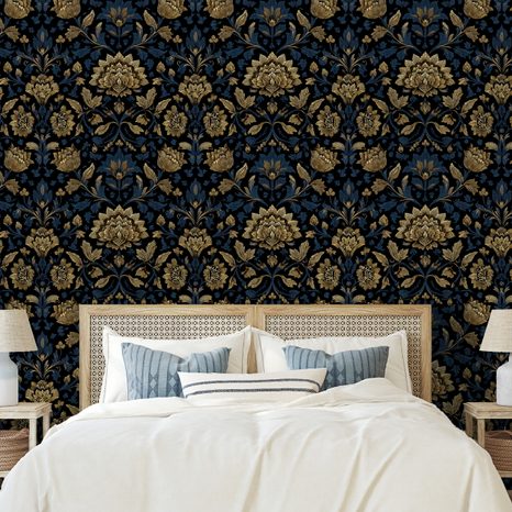 TAPETE GOLDENE BLUMEN AUF DUNKLEM HINTERGRUND - GEMUSTERTE TAPETEN - TAPETEN