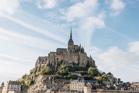 FOTOTAPETE BURG MONT-SAINT-MICHEL - TAPETEN VON STÄDTEN - TAPETEN