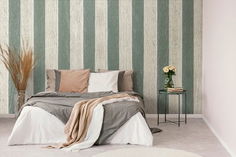 SELBSTKLEBENDE TAPETE MIT HOLZMOTIV IN WUNDERSCHÖNEM GRÜN - SELBSTKLEBENDE TAPETEN - TAPETEN