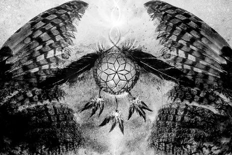 TAPETA ČERNOBÍLÝ INDIÁNSKÝ LAPAČ SNŮ - ČERNOBÍLÉ TAPETY - TAPETY