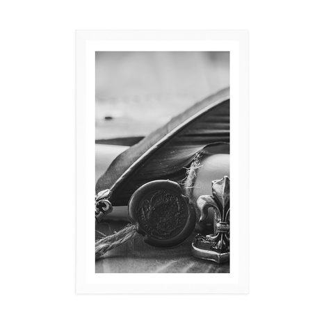 PLAKAT S PASPARTUJEM ZGODOVINSKO PERO IN PERGAMENT V ČRNOBELI VARIANTI - ČRNOBELI - PLAKATI