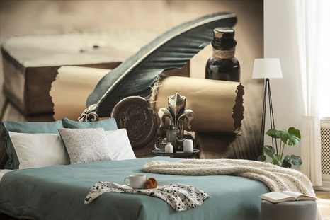 SELBSTKLEBENDE FOTOTAPETE HISTORISCHE FEDER UND PERGAMENT - SELBSTKLEBENDE TAPETEN - TAPETEN