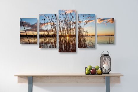 5-TEILIGES WANDBILD RUHIGER FLUSS BEIM DORF - BILDER VON NATUR UND LANDSCHAFT - BILDER