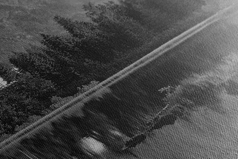 ΕΙΚΌΝΑ ΠΑΝΈΜΟΡΦΟ ΠΑΝΌΡΑΜΑ ΒΟΥΝΏΝ ΔΊΠΛΑ ΣΤΗ ΛΊΜΝΗ ΣΕ ΑΣΠΡΌΜΑΥΡΟ - ΠΊΝΑΚΕΣ ΑΣΠΡΌΜΑΥΡΕΣ - ΠΊΝΑΚΕΣ