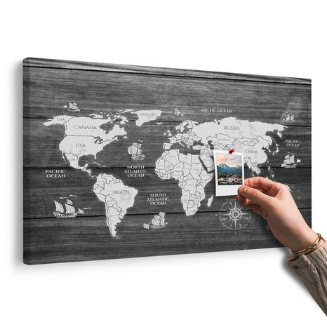 OBRAZ NA KORKU ČERNOBÍLÁ MAPA NA DŘEVĚ - OBRAZY NA KORKU - OBRAZY
