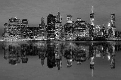 WALL MURAL BLACK AND WHITE REFLECTION OF MANHATTAN IN THE WATER - WALLPAPERS - 🔥 TOTAL SALE 🔥