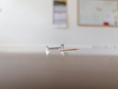 ÁTLÁTSZÓ TÉRKÉP KITŰZŐ (10 DARAB) - RAJZSZEGEK - KÉPEK