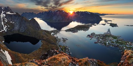 КАРТИНА НА ПЛАТНО – ОМАГЬОСВАЩА ПЛАНИНСКА ПАНОРАМА СЪС ЗАЛЕЗ - КАРТИНИ НА ПРИРОДАТА И ПЕЙЗАЖИ - КАРТИНИ