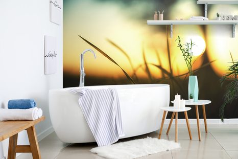 SAMOLEPÍCÍ FOTOTAPETA ZAPADAJÍCÍ SLUNCE V TRÁVĚ - SAMOLEPÍCÍ TAPETY - TAPETY