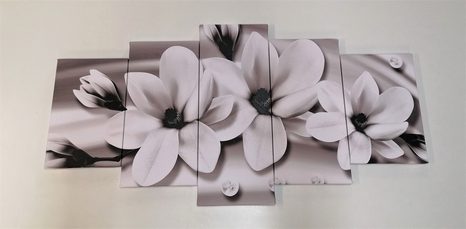 CUADRO DE 5 PIEZAS MAGNOLIAS CON PERLAS EN BLANCO Y NEGRO - CUADROS DE 5 PIEZAS - OUTLET 🔥