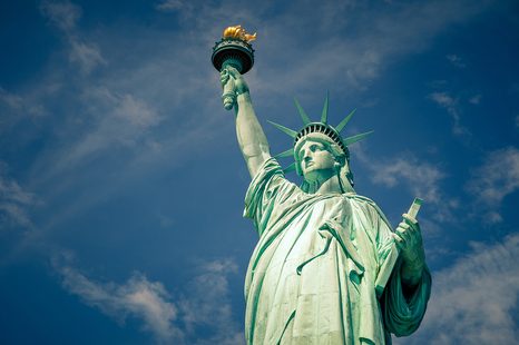 SELF ADHESIVE WALL MURAL STATUE OF LIBERTY - SELF-ADHESIVE WALLPAPERS - WALLPAPERS
