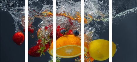 5-TEILIGES WANDBILD OBST IM WASSER - BILDER VON ESSEN UND GETRÄNKEN - BILDER
