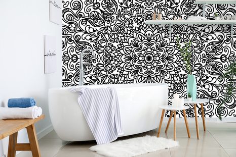 TAPETA ORNAMENT S MOTIVEM KVĚTIN V ČERNOBÍLÉM - ČERNOBÍLÉ TAPETY - TAPETY