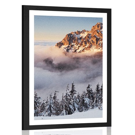 AFFICHE AVEC MONTURE LE KRKONOŠE DANS UNE COUVERTURE DE NEIGE - NATURE - AFFICHES