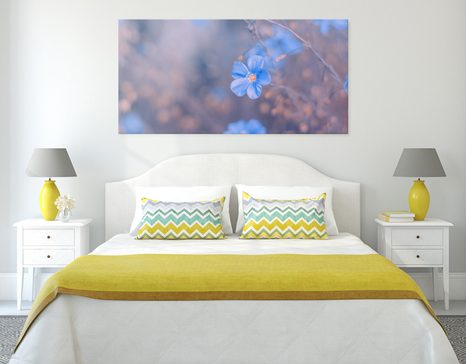 КАРТИНА НА ПЛАТНО – СИНИ ЦВЕТЯ НА ВИНТИДЖ ФОН - КАРТИНИ С ЦВЕТЯ - КАРТИНИ