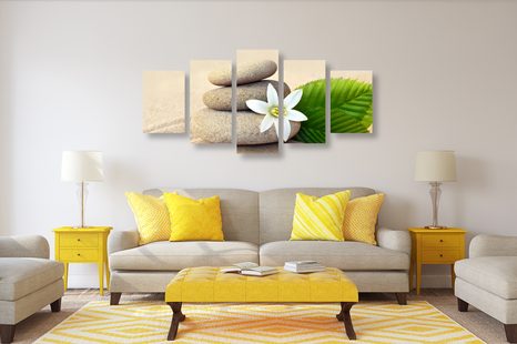 5-DÍLNÝ OBRAZ BÍLÝ KVĚT A KAMENY V PÍSKU - OBRAZY FENG SHUI - OBRAZY