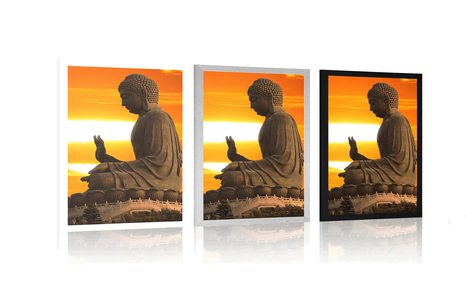 POSTER MIT PASSEPARTOUT BUDDHA-STATUE BEI SONNENUNTERGANG - FENG SHUI - POSTER