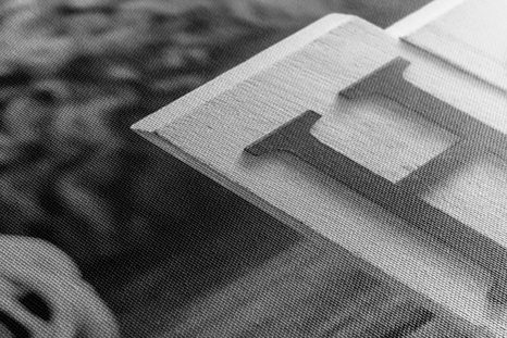 ΕΙΚΌΝΑ ΝΕΚΡΉΣ ΦΎΣΗΣ ΜΕ ΤΗΝ ΕΠΙΓΡΑΦΉ HOME ΣΕ ΑΣΠΡΌΜΑΥΡΟ - ΠΊΝΑΚΕΣ ΑΣΠΡΌΜΑΥΡΕΣ - ΠΊΝΑΚΕΣ