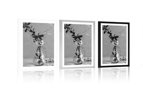 PLAKAT S PASPARTUOM GRANČICA TREŠNJE U VAZI U CRNO-BIJELOM DIZAJNU - CRNO-BIJELE - PLAKATI