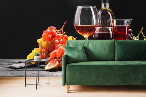 ΤΟΙΧΟΓΡΑΦΊΑ ΚΡΑΣΊ ΜΕ ΣΤΑΦΎΛΙΑ - ΤΑΠΕΤΣΑΡΊΑ ΓΙΑ ΦΑΓΗΤΌ ΚΑΙ ΠΟΤΌ - ΤΑΠΕΤΣΑΡΊΕΣ