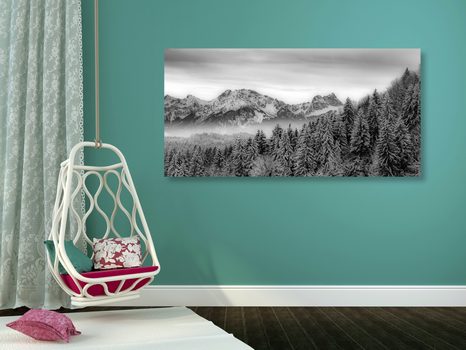 WANDBILD WINTER IN DEN BERGEN IN SCHWARZ-WEISS - SCHWARZ-WEISSE BILDER - BILDER