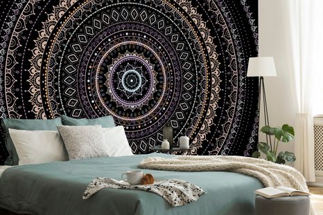 TAPETE MANDALA MIT SONNENMUSTER IN LILA TÖNEN - TAPETEN MIT FENG SHUI-MOTIVEN - TAPETEN
