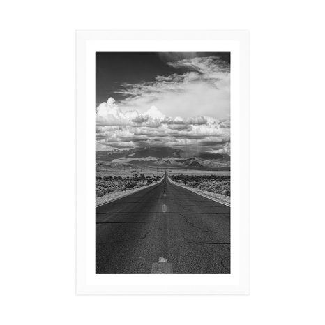 POSTER WITH MOUNT BLACK AND WHITE ROAD IN THE DESERT - BLACK AND WHITE - POSTERS