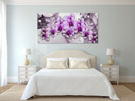 SLIKA VIJOLIČNI CVETOVI NA ABSTRAKTNEM OZADJU - SLIKE ROŽ - SLIKE