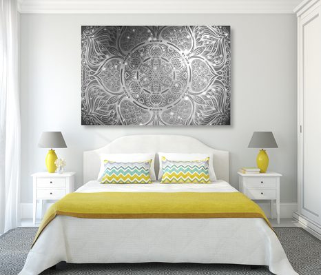 TABLOU MANDALA INDIANĂ CU UN FUNDAL GALACTIC ÎN ALB ȘI NEGRU - TABLOURI ALB-NEGRU - TABLOURI