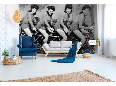 FOTOTAPETA ŽENY NA BICYKLI - TAPETY - 🔥 TOTÁLNY VÝPREDAJ