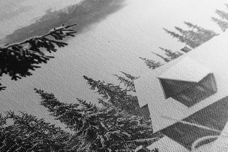 TABLEAU SUR TOILE – CABANE EN BOIS PRÈS DE PINS ENNEIGÉS EN NOIR ET BLANC - TABLEAUX EN NOIR ET BLANC - TABLEAUX
