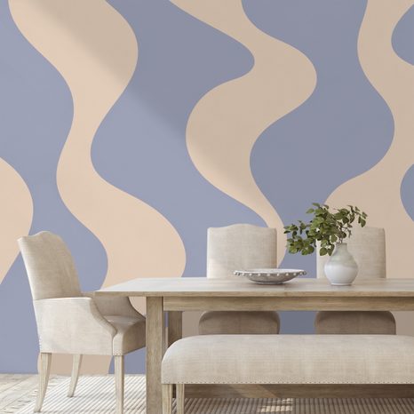 ZELFKLEVEND FOTOBEHANG MINIMALISTISCHE BEIGE GOLVEN OP BLAUW - FOTOBEHANG ABSTRACT - FOTOBEHANG