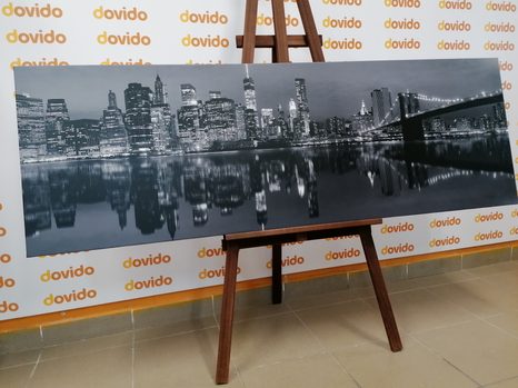 OBRAZ ODBICIE MANHATTANU W WODZIE W WERSJI CZARNO-BIAŁEJ - OBRAZY CZARNO-BIAŁE - OBRAZY