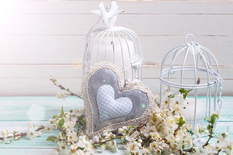 OBRAZ SERDUSZKO I LAMPIONY W STYLU VINTAGE - VINTAGE A RETRO OBRAZY - OBRAZY