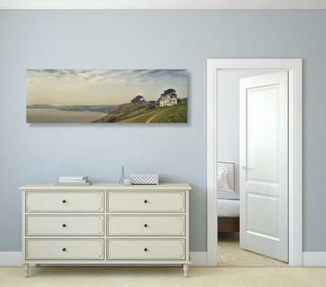 КАРТИНА НА ПЛАТНО – КЪЩА НА СКАЛАТА - НАТЮРМОРТИ - КАРТИНИ