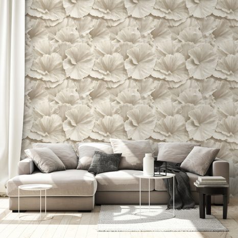 SAMOLEPÍCÍ TAPETA BÉŽOVÉ KVĚTY V JEMNÉM STYLU - VZOROVANÉ TAPETY - TAPETY