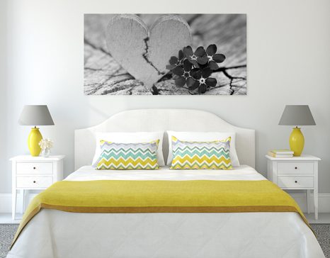 QUADRO SU TELA – CUORICINO SUL LEGNO ANTICO IN BIANCO E NERO - QUADRI BIANCO E NERO - STAMPE E QUADRI