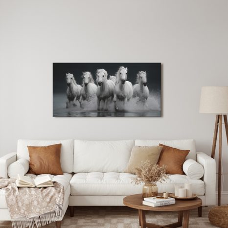 WANDBILD WILDE FAHRT DER WEISSEN PFERDE - BILDER VON PFERDEN - BILDER