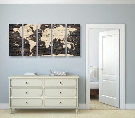 5-TEILIGES WANDBILD WELTKARTE AUF HOLZHINTERGRUND - WELTKARTEN ALS BILDER - BILDER