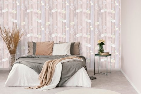 TAPETE VÖGLEIN AUF BÄUMEN MIT ROSA HINTERGRUND - TAPETEN MIT NATURMOTIVEN - TAPETEN