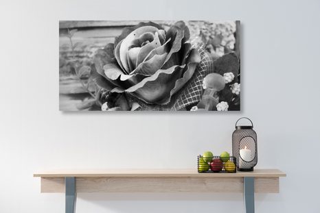 OBRAZ ELEGANTNÍ VINTAGE RŮŽE V ČERNOBÍLÉM PROVEDENÍ - ČERNOBÍLÉ OBRAZY - OBRAZY
