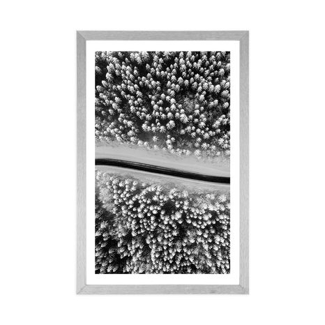 PLAKAT S PASPARTUOM POGLED NA ZIMSKI KRAJOLIK U CRNO-BIJELOM DIZAJNU - CRNO-BIJELE - PLAKATI