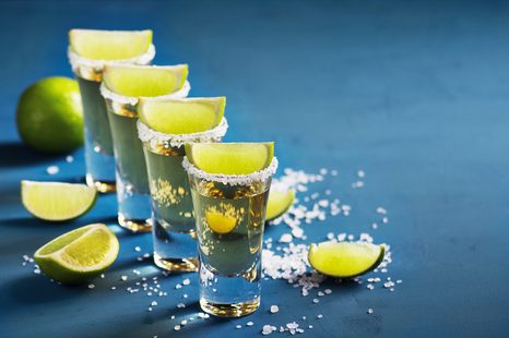 FOTOTAPETE MEXIKANISCHER TEQUILA - TAPETEN MIT ESSEN UND GETRÄNKEN - TAPETEN