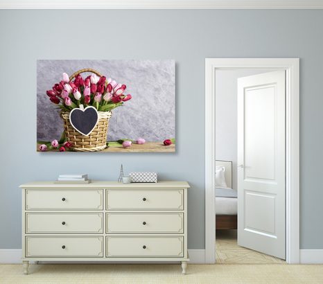 TABLOU LALELE ROȘII ÎNTR-UN COȘ DE LEMN - TABLOU FLORI - TABLOURI