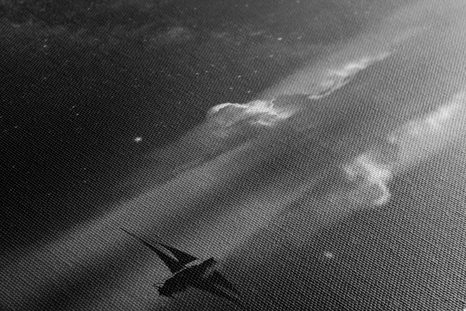 OBRAZ ŁÓDŹ NA MORZU W WERSJI CZARNO-BIAŁEJ - OBRAZY - 🔥 TOTALNA WYPRZEDAŻ